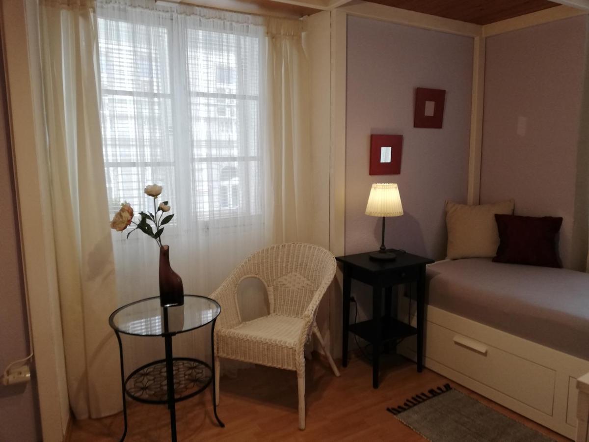 Apartment Karolina Praga Esterno foto
