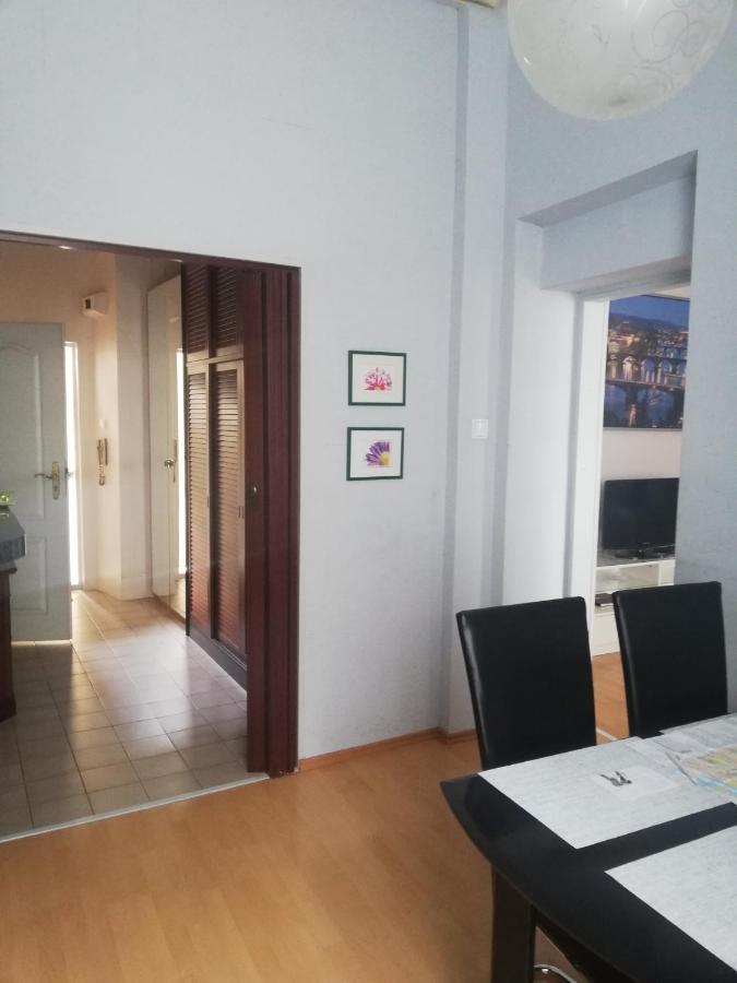Apartment Karolina Praga Esterno foto